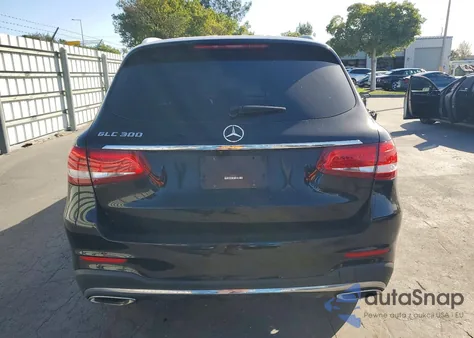 2019 Mercedes-Benz Glc 300 z USA, uszkodzony, nr VIN WDC0G4JB3KV127635